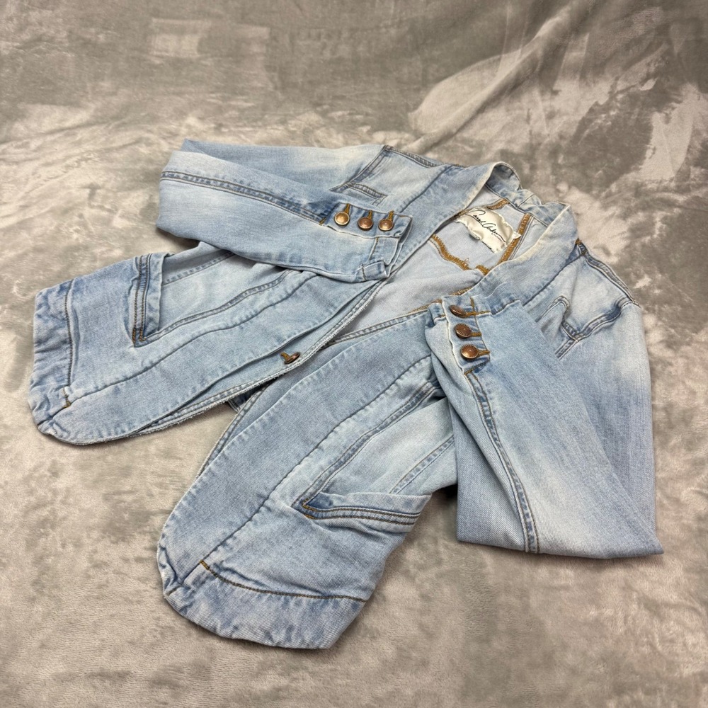 Carol Anderson Denim Jacket Size‎ S Blue Jean Blazer Modern Cropped Distressed